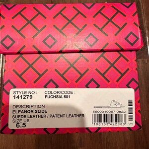 Eleanor Slide in Fuchsia and Black